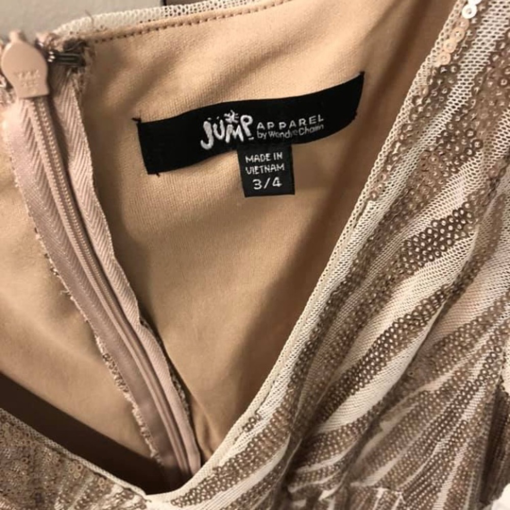 Dress - Picture 2 of 4